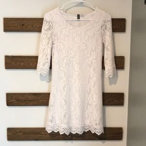 Women’s White Lace Dress